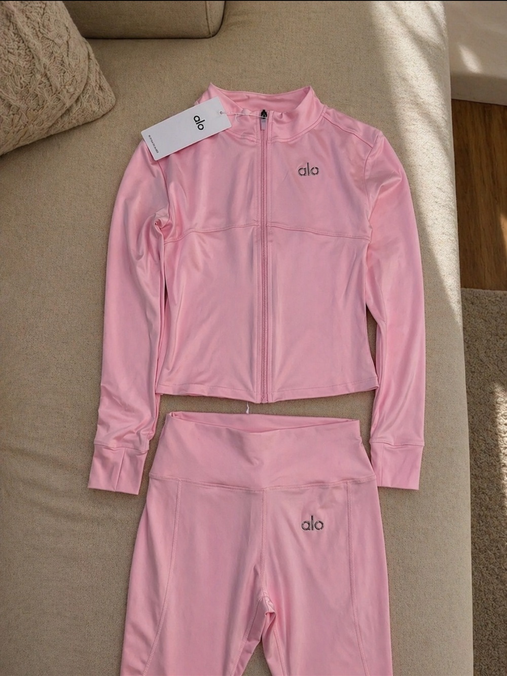 ALO Yoga Blush Pink Logo Top